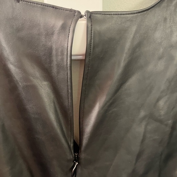 Evereve Black Sleek Jumpsuit - Picture 7 of 9